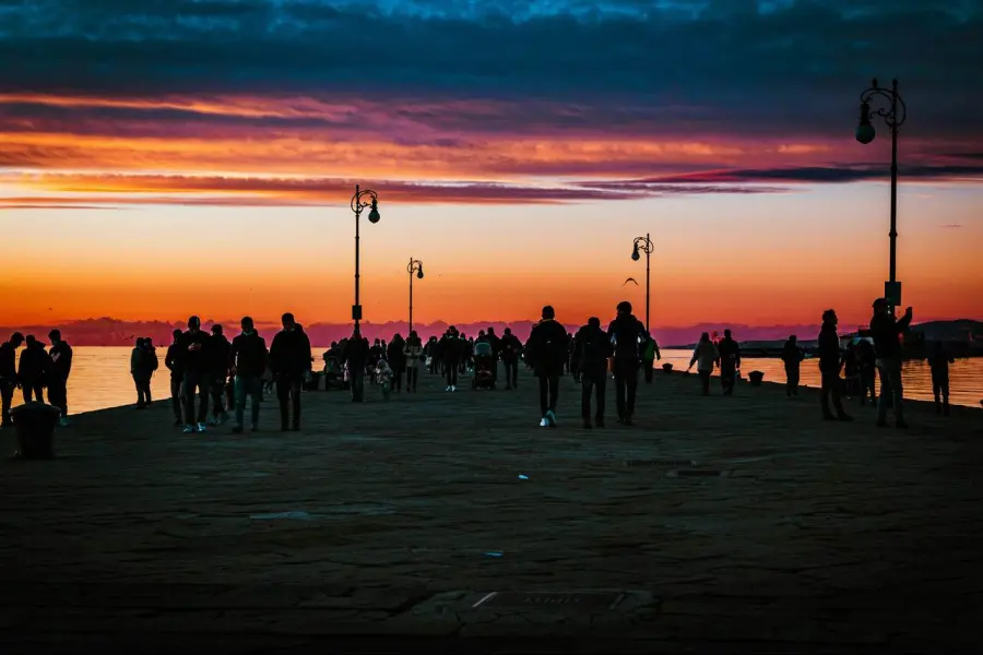 Scoprire la bellezza di Trieste: itinerari tra storia, mare e cultura