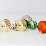 Ottimizzare il budget natalizio: strategie di spesa per allestimenti