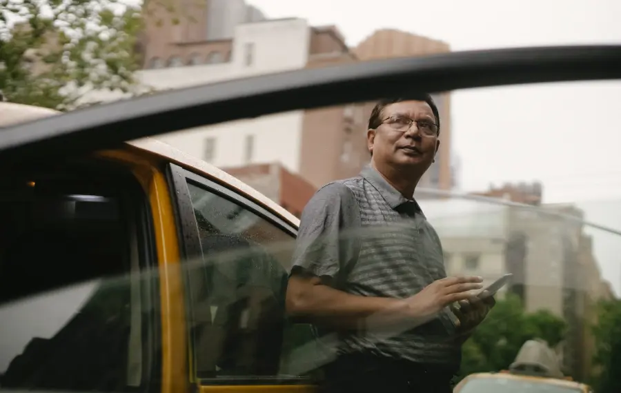 Macchina in panne: che cosa fare e come comportarsi?